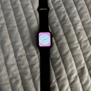 Apple Watch Series 4, 40mm